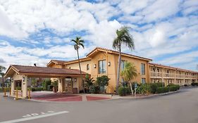 Baymont By Wyndham Fort Myers Central